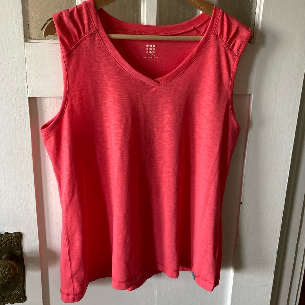 Title Nine Double Time sleeveless tank L (12-14)